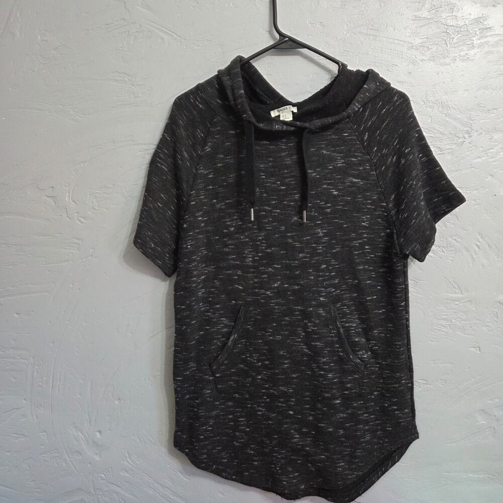 Forever 21 Woman's Black Short Sleeve Hoodie size S